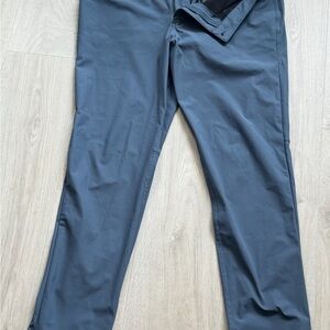 lululemon athletica Men's Straight-Leg Chinos in Slate